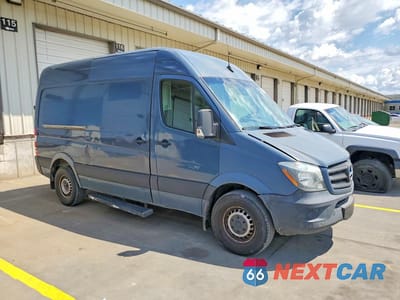Czwarte zdjęcie samochodu z boku: 2018 MERCEDES-BENZ SPRINTER 2500 VIN:WD3PE7CD2JP623436 - miniatura