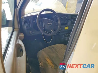 Zdjęcie 8 z 13 samochodu: 2009 CHEVROLET EXPRESS G2500 VIN:1GCGG25C091111938 - miniatura