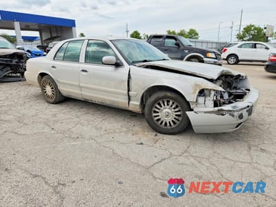 Czwarte zdjęcie samochodu z boku: 2006 MERCURY GRAND MARQUIS LS VIN:2MEFM75V26X640408 - miniatura