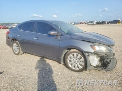 Czwarte zdjęcie samochodu z boku: 2017 NISSAN SENTRA S VIN:3N1AB7AP2HY276297 - miniatura