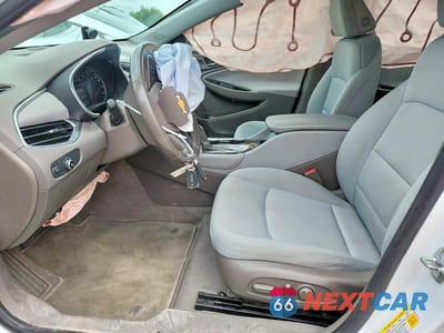 Zdjęcie 7 z 13 samochodu: 2016 CHEVROLET MALIBU LT VIN:1G1ZE5ST9GF307700 - miniatura