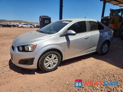 2014 CHEVROLET SONIC LT 1G1JC5SH3E4152570 - główne zdjęcie licytacji z USA - miniatura