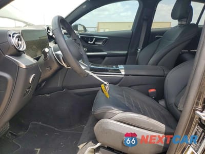 Zdjęcie 7 z 12 samochodu: 2026 MERCEDES-BENZ GLC COUPE 300 4MATIC VIN:W1NKJ4HB0TF445609 - miniatura