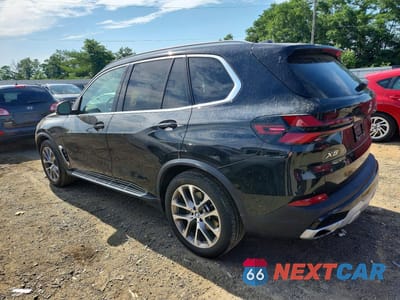 Drugie zdjęcie samochodu z przodu: 2025 BMW X5 XDRIVE45E VIN:5UX23EU09S9Z50751 - miniatura