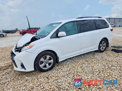 2019 TOYOTA SIENNA LE 5TDKZ3DC3KS010624 - główne zdjęcie licytacji z USA - miniatura