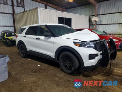 Czwarte zdjęcie samochodu z boku: 2024 FORD EXPLORER POLICE INTERCEPTOR VIN:1FM5K8AC2RGA67318 - miniatura