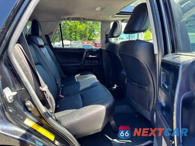Zdjęcie 8 z 12 samochodu: 2016 TOYOTA 4RUNNER TRAIL PREMIUM VIN:JTEBU5JR1G5373905 - miniatura