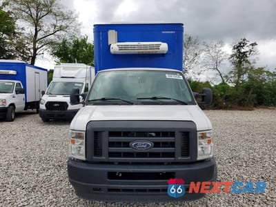 Piąte zdjęcie samochodu w środku: 2023 FORD E350 REFRIGERATED BOX TRUCK VIN:1FDWE3FK5PDD09760 - miniatura
