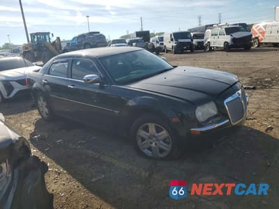 Czwarte zdjęcie samochodu z boku: 2006 CHRYSLER 300C VIN:2C3LK63H06H277073 - miniatura