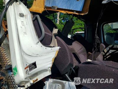 Zdjęcie 6 z 10 samochodu: 2018 FREIGHTLINER CASCADIA 125 SEMI TRUCK VIN:1FUJGEDV1JLJT4298 - miniatura