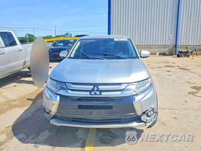 Piąte zdjęcie samochodu w środku: 2017 MITSUBISHI OUTLANDER SE VIN:JA4AD3A30HZ015649 - miniatura