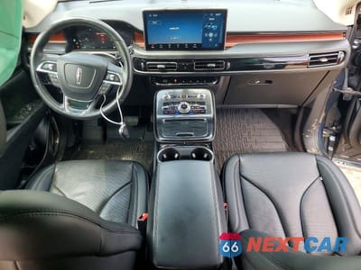 Zdjęcie 8 z 13 samochodu: 2021 LINCOLN NAUTILUS RESERVE VIN:2LMPJ8K97MBL18353 - miniatura