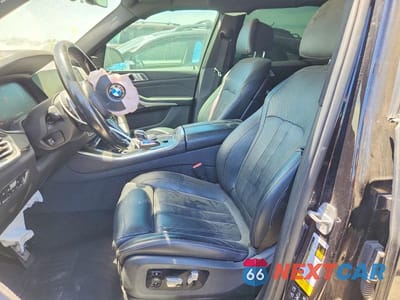 Zdjęcie 7 z 13 samochodu: 2019 BMW X5 XDRIVE50I VIN:5UXJU2C55KLN64903 - miniatura