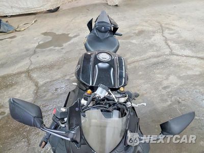 Piąte zdjęcie samochodu w środku: 2022 YAMAHA YZFR7 VIN:JYARM38EXNA002350 - miniatura