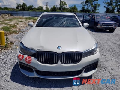 Piąte zdjęcie samochodu w środku: 2018 BMW 740 I VIN:WBA7E2C53JG741932 - miniatura