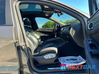 Zdjęcie 9 z 10 samochodu: 2018 PORSCHE MACAN GTS VIN:WP1AG2A59JLB62102 - miniatura