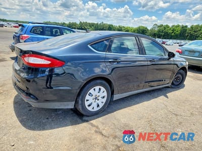 Trzecie zdjęcie samochodu z tyłu: 2014 FORD FUSION S VIN:3FA6P0G71ER268044 - miniatura