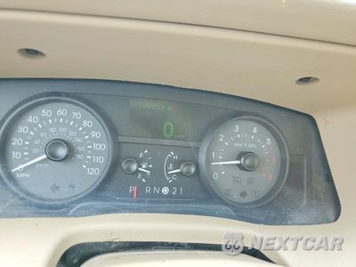 Zdjęcie 9 z 12 samochodu: 2009 MERCURY GRAND MARQUIS LS VIN:2MEHM75V49X631285 - miniatura