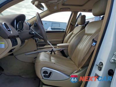Zdjęcie 7 z 13 samochodu: 2009 MERCEDES-BENZ GL 550 4MATIC VIN:4JGBF86E59A498501 - miniatura