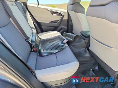 Zdjęcie 11 z 13 samochodu: 2023 TOYOTA RAV4 HYBRID XLE VIN:JTMRWRFVXPD206684 - miniatura