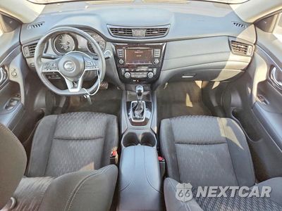 Zdjęcie 8 z 13 samochodu: 2018 NISSAN ROGUE SV VIN:KNMAT2MV4JP611705 - miniatura