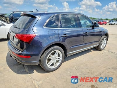 Trzecie zdjęcie samochodu z tyłu: 2016 AUDI Q5 PREMIUM VIN:WA1C2AFPXGA058634 - miniatura