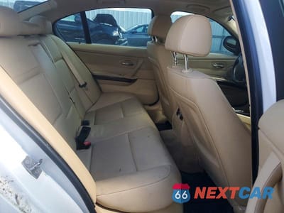 Zdjęcie 10 z 12 samochodu: 2010 BMW 328 XI VIN:WBAPK7C57AA461486 - miniatura