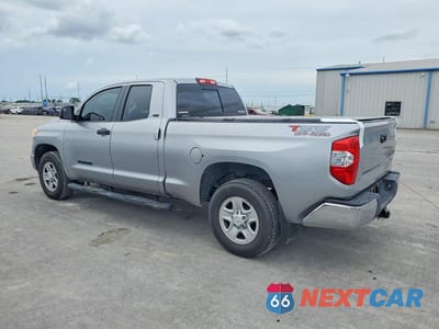 Drugie zdjęcie samochodu z przodu: 2017 TOYOTA TUNDRA SR5 VIN:5TFRM5F18HX114565 - miniatura