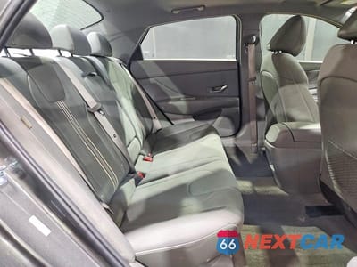 Zdjęcie 10 z 12 samochodu: 2025 HYUNDAI ELANTRA SEL VIN:KMHLS4DG5SU043343 - miniatura
