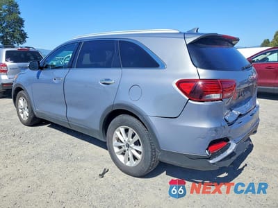 Drugie zdjęcie samochodu z przodu: 2019 KIA SORENTO LX VIN:5XYPGDA30KG597223 - miniatura
