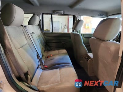 Zdjęcie 11 z 13 samochodu: 2008 JEEP COMMANDER SPORT VIN:1J8HG48K48C161479 - miniatura
