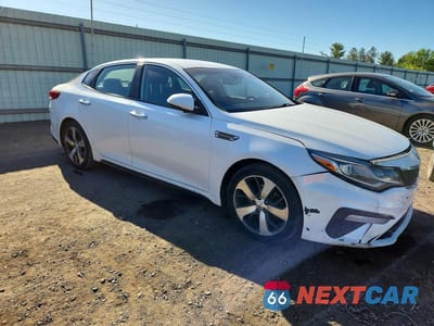 Czwarte zdjęcie samochodu z boku: 2019 KIA OPTIMA S VIN:5XXGT4L3XKG360378 - miniatura