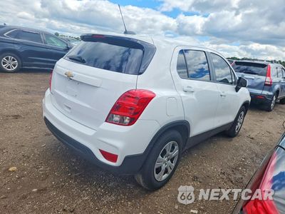 Trzecie zdjęcie samochodu z tyłu: 2019 CHEVROLET TRAX LS VIN:3GNCJKSB4KL187745 - miniatura