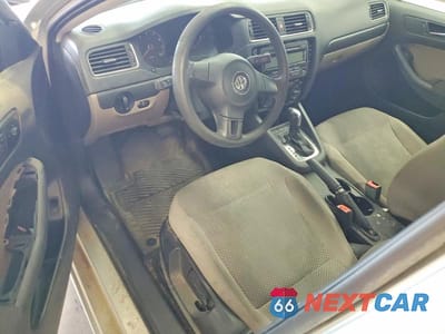 Zdjęcie 8 z 12 samochodu: 2011 VOLKSWAGEN JETTA BASE VIN:3VW2K7AJ8BM065615 - miniatura
