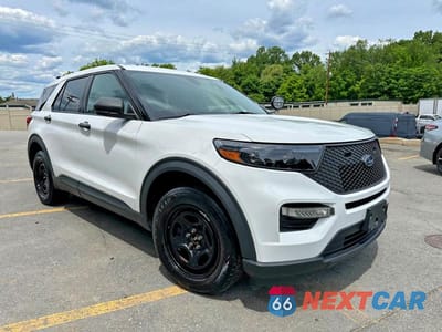 Czwarte zdjęcie samochodu z boku: 2022 FORD EXPLORER POLICE INTERCEPTOR VIN:1FM5K8AW7NNA02285 - miniatura