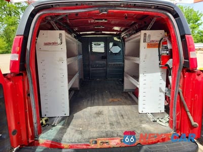 Zdjęcie 10 z 13 samochodu: 2016 CHEVROLET EXPRESS G2500 VIN:1GCWGAFF6G1117643 - miniatura