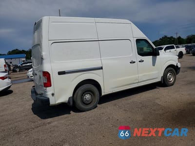 Trzecie zdjęcie samochodu z tyłu: 2018 NISSAN NV 2500 HD S VIN:1N6BF0LY2JN813852 - miniatura