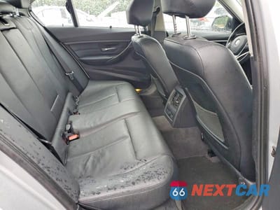 Zdjęcie 10 z 12 samochodu: 2013 BMW 328 I VIN:WBA3A5C55DF359617 - miniatura