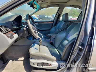 Zdjęcie 7 z 12 samochodu: 2004 BMW 330 I VIN:WBAEV53414KM37337 - miniatura