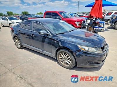 Czwarte zdjęcie samochodu z boku: 2011 KIA OPTIMA LX VIN:KNAGM4A71B5129227 - miniatura