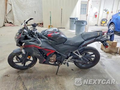 Trzecie zdjęcie samochodu z tyłu: 2022 HONDA CBR300 R VIN:MLHNC5108N5800013 - miniatura