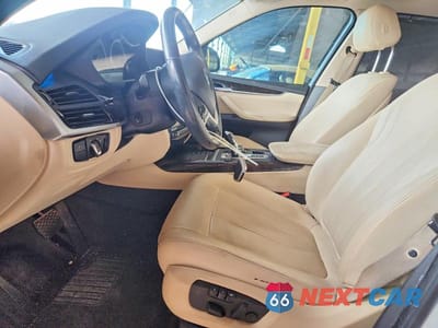 Zdjęcie 7 z 14 samochodu: 2016 BMW X5 SDRIVE35I VIN:5UXKR2C5XG0H42015 - miniatura