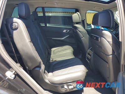 Zdjęcie 11 z 13 samochodu: 2024 BMW X7 XDRIVE40I VIN:5UX23EM0XR9T18772 - miniatura
