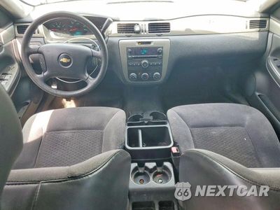 Zdjęcie 8 z 12 samochodu: 2011 CHEVROLET IMPALA POLICE VIN:2G1WD5EM6B1272222 - miniatura