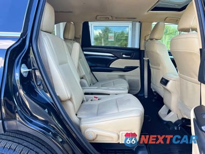 Zdjęcie 6 z 13 samochodu: 2018 TOYOTA HIGHLANDER XLE VIN:5TDJZRFH6JS558378 - miniatura