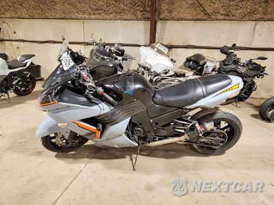 Trzecie zdjęcie samochodu z tyłu: 2008 KAWASAKI ZX1400 C VIN:JKBZXNC138A003880 - miniatura