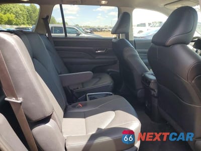 Zdjęcie 11 z 13 samochodu: 2026 TOYOTA GRAND HIGHLANDER XLE VIN:5TDAAAB55TS124542 - miniatura
