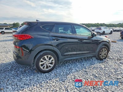 Trzecie zdjęcie samochodu z tyłu: 2019 HYUNDAI TUCSON SE VIN:KM8J23A41KU029242 - miniatura