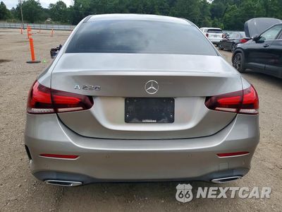 Zdjęcie 6 z 12 samochodu: 2019 MERCEDES-BENZ A 220 VIN:WDD3G4EB4KW019201 - miniatura