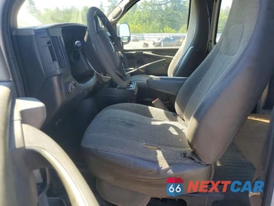Zdjęcie 7 z 13 samochodu: 2010 CHEVROLET EXPRESS G2500 VIN:1GCZGFAA3A1184679 - miniatura
